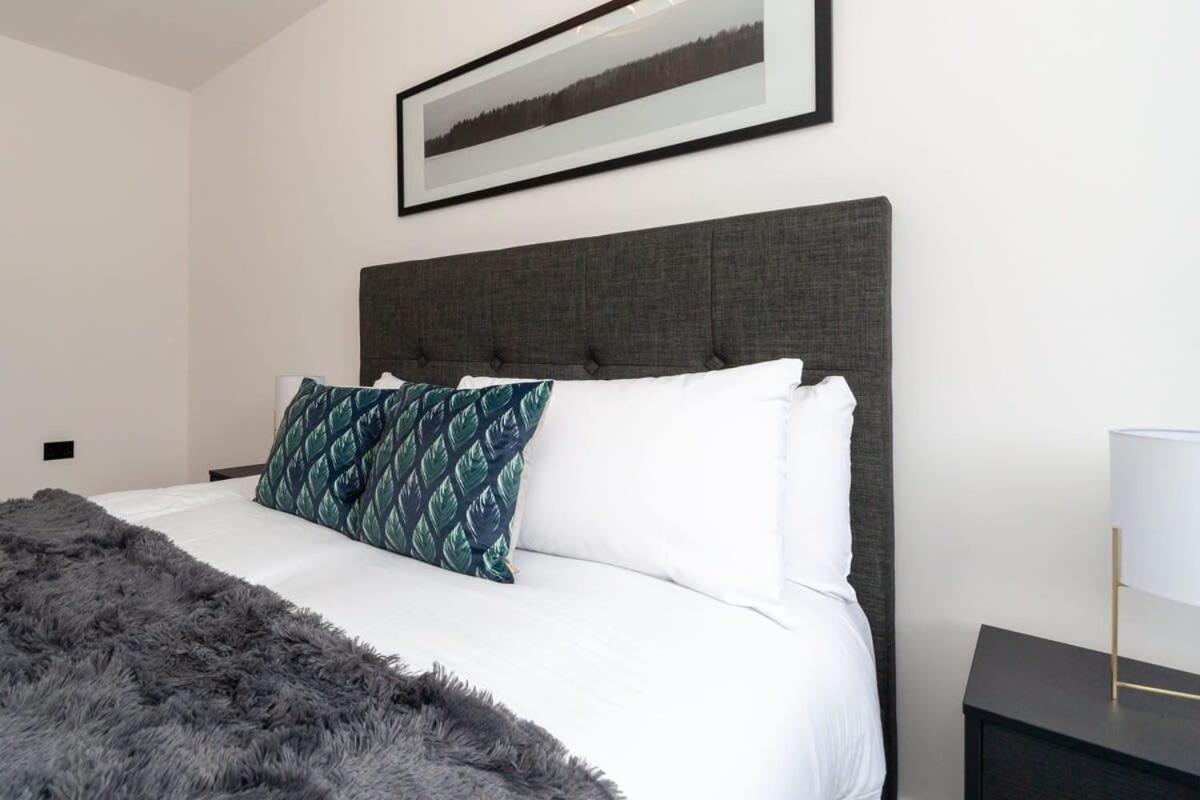 Modern 2 Bedroom Apartment In Wimbledon Londýn Exteriér fotografie